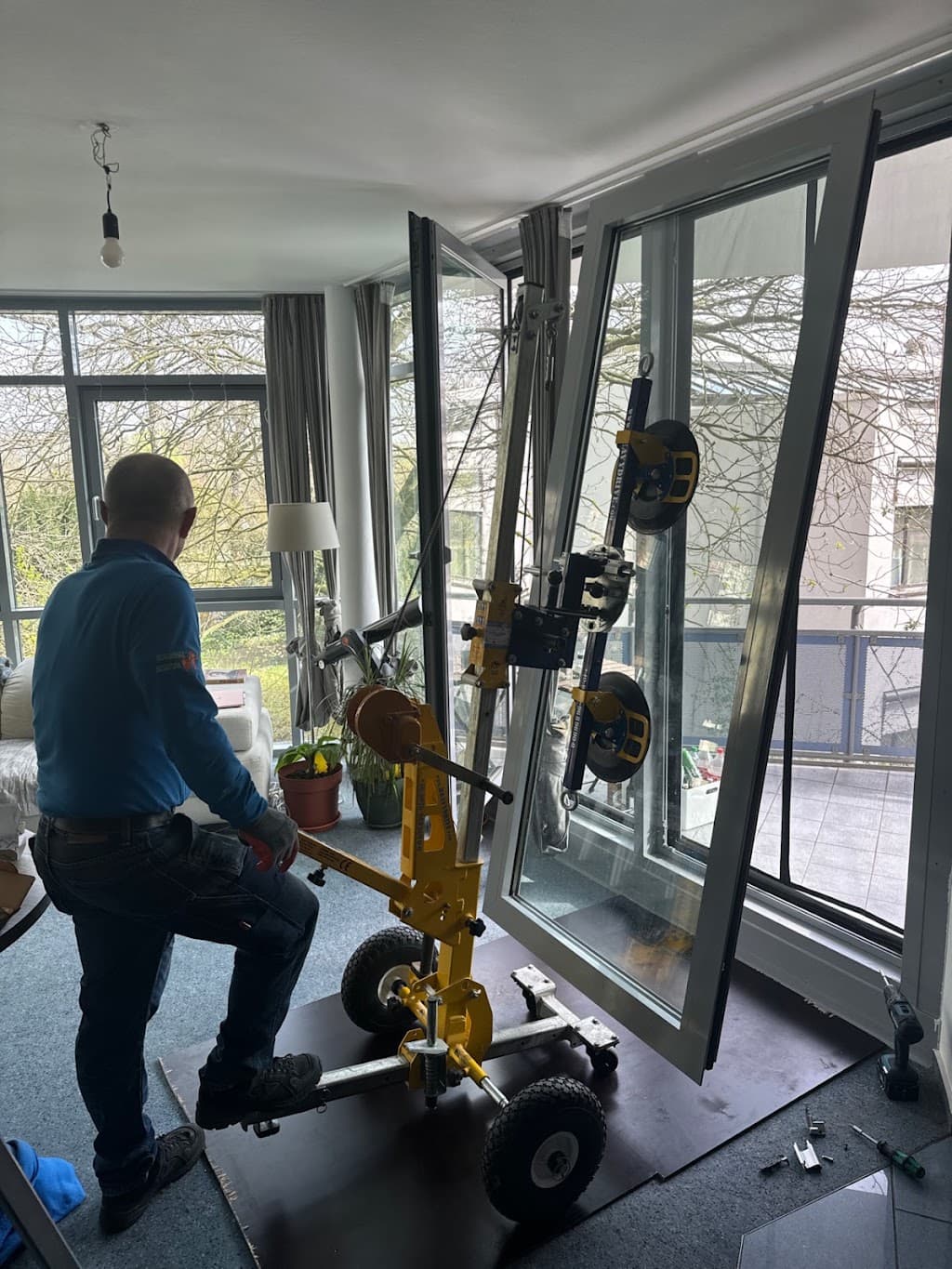 FensterFix - Reparatur und Wartung von Türen und Fenstern in Frankfurt