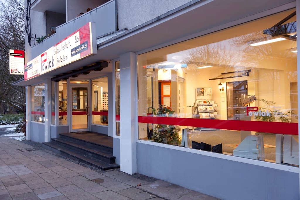 PAWLAK Fenster, Türen, Rollladen, Markisen, Sonnenschutz, Garagentore : AUSSTELLUNG