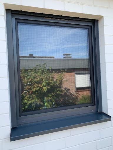 NOVARO Bauelemente GmbH - Fenster, Haustüren, Rollladen, Raffstoren und Insektenschutz — Kundenfoto