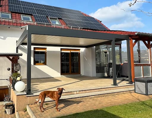 Schatteria Terrassenüberdachungen & Lamellendächer — Kundenfoto