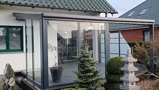 AYOS Solutions - Terrassenüberdachung/ Kaltwintergärten/ Markisen — Kundenfoto