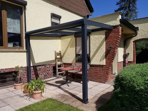 Terrassenüberdachung, Pergola, Carport, Wintergarten & Glasschiebewände - Bausatz oder Montage aus Rhein-Main-Gebiet. — Kundenfoto
