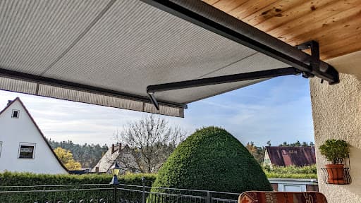 Nürnberger Jalousien- & Rolladenfabrik Lorenz Fensel GmbH — Kundenfoto