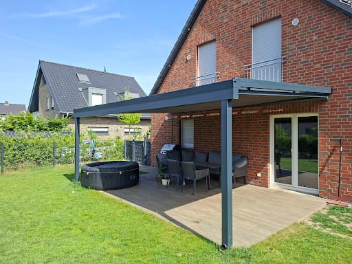 Terrassendach-Händler.de mit Showroom — Kundenfoto