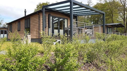 AYOS Solutions - Terrassenüberdachung/ Kaltwintergärten/ Markisen — Kundenfoto