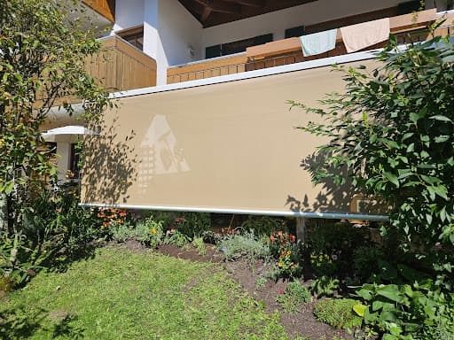 Schatteria Terrassenüberdachungen & Lamellendächer — Kundenfoto