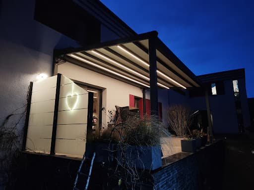 schatten.pro | Terrassenüberdachungen - Markisen - Lamellendächer — Kundenfoto